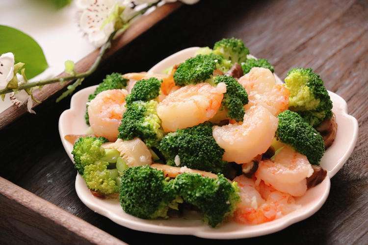 钟南山|84岁钟南山,一日三餐“2大原则”,建议多吃10种超级健康食物