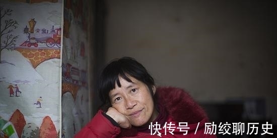 赵丽华#余秀华的诗《就做一朵落败的花》,美得壮观,道尽了生活