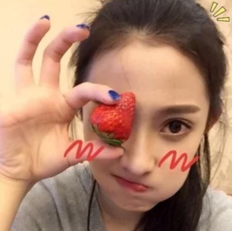 青春期|青春期女孩总是满脸大油田,日常坚持“3小事”,从此做个爽妹子