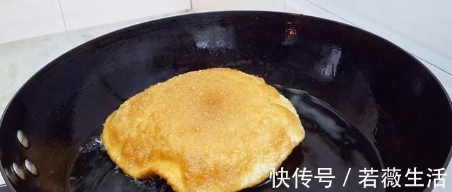 发面|以后面粉就这样做，不发面不烫面，比鸡蛋饼好吃，个个香脆鼓大泡