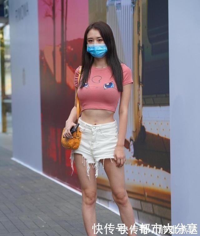 高跟鞋|短裤的可爱穿搭和短t恤一起,显身材也很洋气!