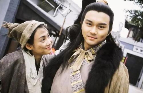  郭靖黄|共处一室的郭靖黄蓉，凭什么被陆庄主一眼看出，并非夫妻