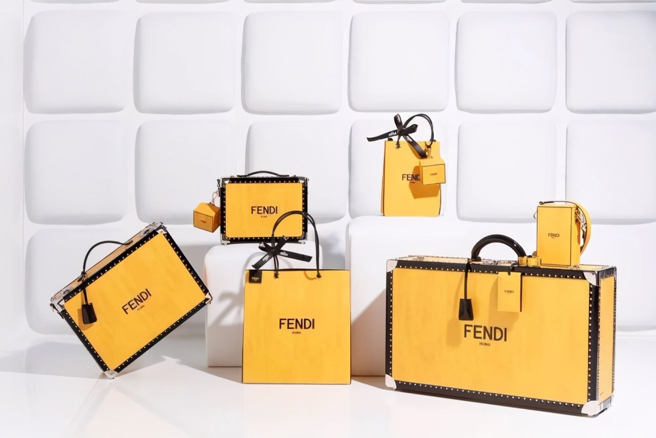 fendi|不会吧？原来最火的包包是「购物袋」