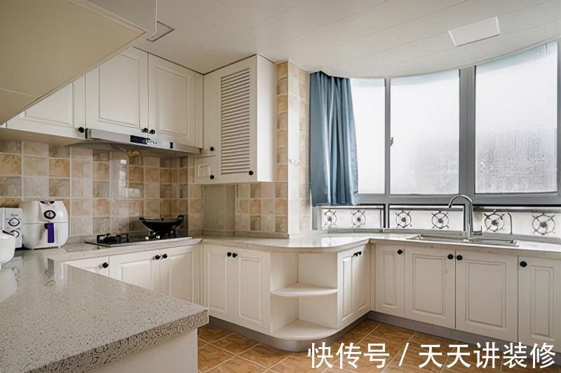 一日三餐|家里厨房不要这样安装插座,老电工看了都摇头,不实用还很危险