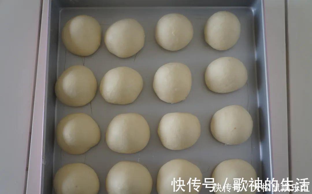 可口|一次发酵豆沙餐包的做法，制作简单，松软可口，超好吃