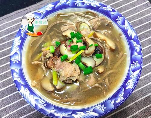 冬菇瘦肉面|天冷了，早餐来上一碗这面下肚，营养美味超满足，一早上都不饿肚子