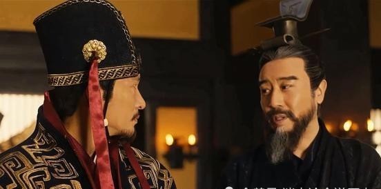 貂蝉|曹操把貂蝉赏赐给关羽,第二天貂蝉就死了,是他杀还是自杀?