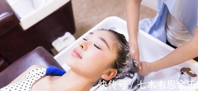 发丝|头发隔多久洗一次最好,很多人一直都做错了,难怪头发越掉越多