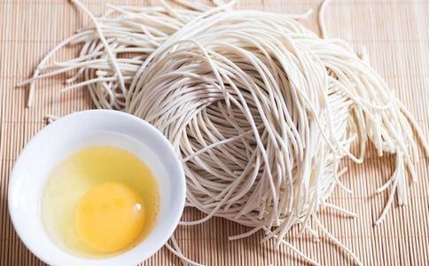 盐多危害大,使盐超标的,却是早餐的主食?