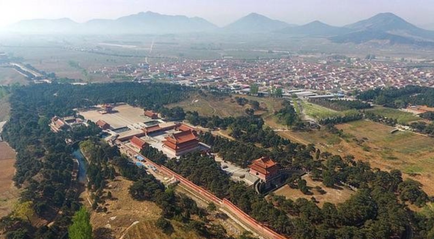 裕陵|乾隆皇帝真实长相,郎世宁绘制,墓地孙殿英盗掘