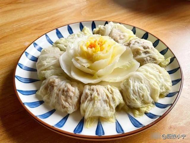 年夜饭压轴菜“花开富贵”，上桌惊艳四座，寓意幸福美满，超简单