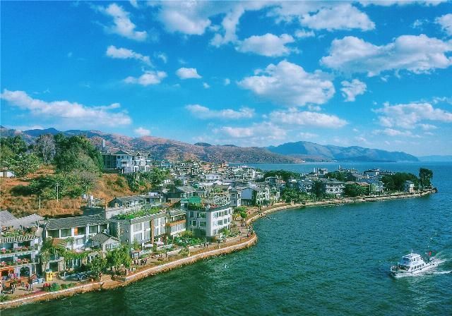 老年|中国民族种类最多的省份,拥有最多的自治州,并且都是旅游胜地