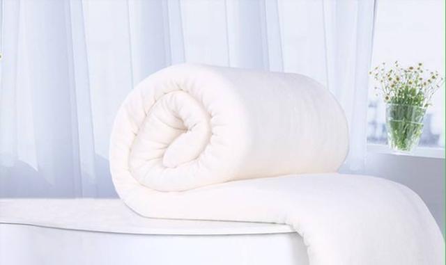 晾晒|被子盖久了味道重,教你一招,不用洗也能香喷喷,真省事