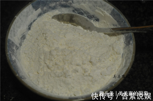 面糊|鸡胸肉的神仙吃法,外焦里嫩超酥香,每次做一盘,根本不够吃