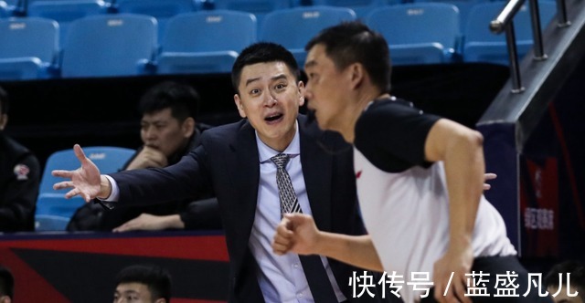 萨林杰|辽宁男篮太轻敌!贺希宁18分,赵继伟单骑救主,杨鸣不满裁判!