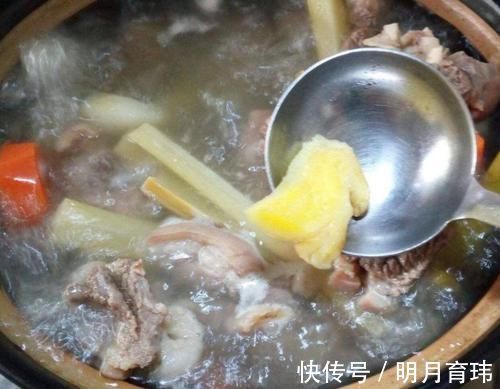 羊汤|炖羊肉时千万不要乱放，放了它又膻又腥还不鲜，一锅羊肉白炖了