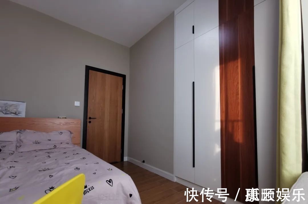 飘窗|卧室小怎么安排床和衣柜?小户型快看看,小卧室也有好方案