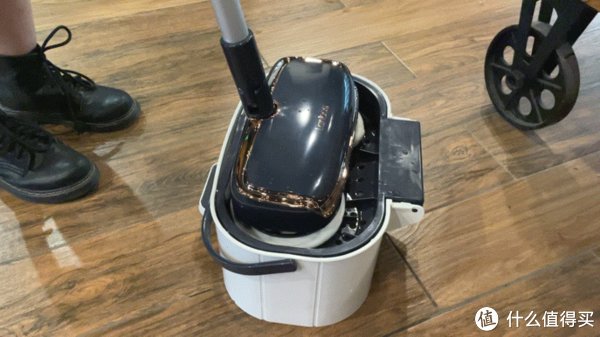 消毒片|能闭眼入的电动拖把有多好用