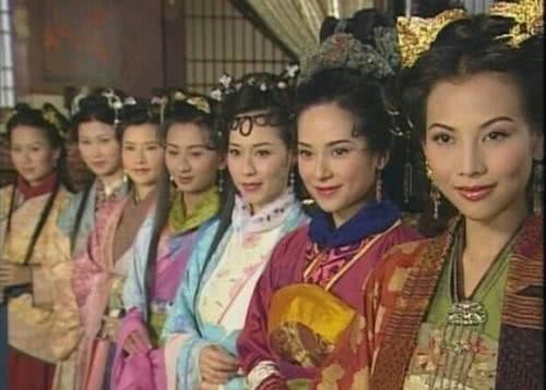 |和珅被赐白绫后，他的老婆们结局如何？封建时代的妇女真的很可怜