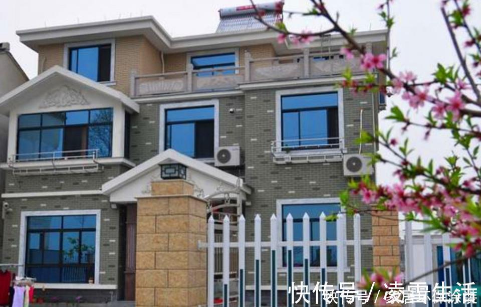 农村|闺蜜婆家的农村自建房，吹牛说花了500万，大家看值不值？