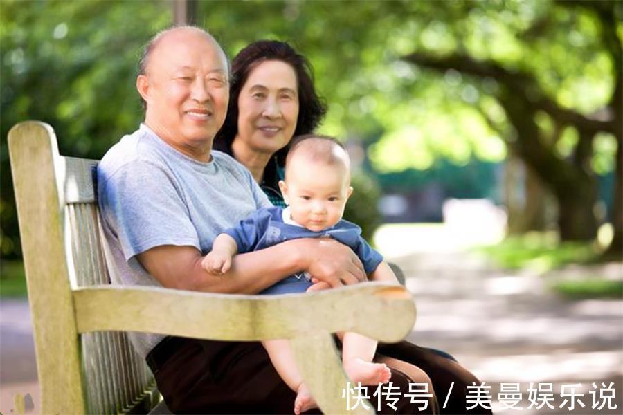 带娃|“老人假带娃”正在兴起,看似辛苦,实则可能比较坑娃