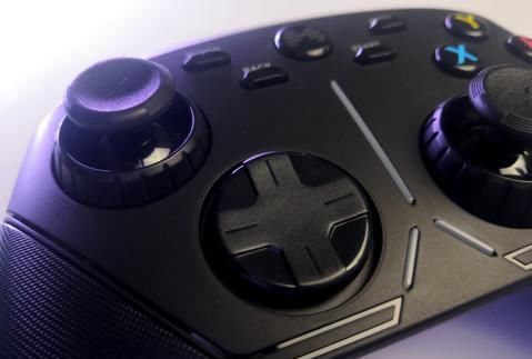 手柄|游戏手柄横评，北通阿修罗3与Xbox One，谁更值得买？