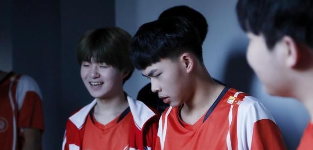 对手|KPL：LGD有望冲击胜者组？Hero希望渺茫，战胜GK靠硬实力