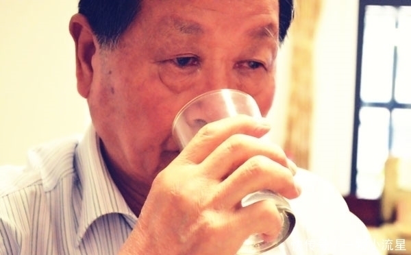 降血压|血压降不下来怎么办？医生：早起后做到3点的人，血压可能高不了