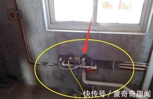 轨道|电工这样安装厨房插座,业主一看就很满意,免验收直接结账