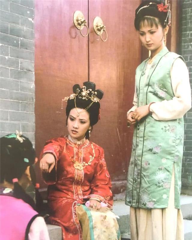 在劫难逃#红楼梦:尤二姐一死,凤姐注定在劫难逃,你看她踩了谁的雷?