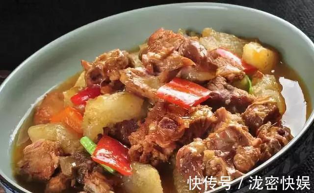 美食|美食推荐葱香脆皮豆腐，黄豆焖猪蹄，冬瓜烧排骨，麻辣脆鸡胗