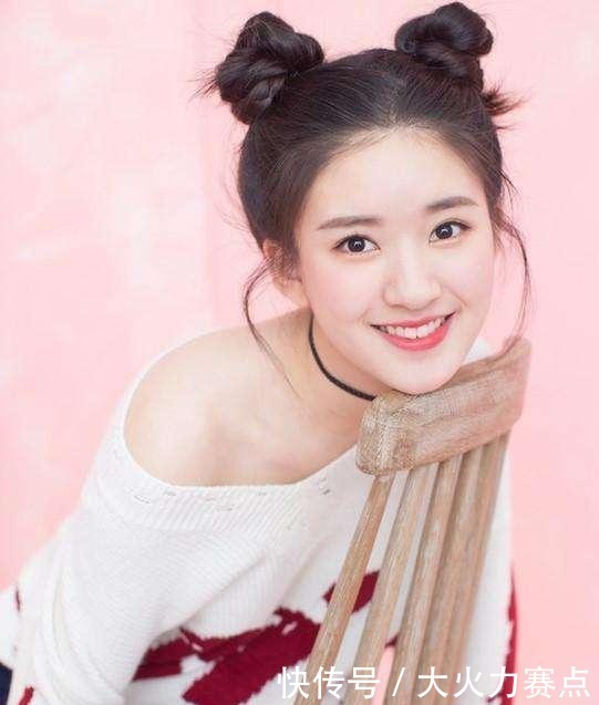 扎丸子头|“初恋系”发型,减龄时髦显脸小,有没有你喜欢的