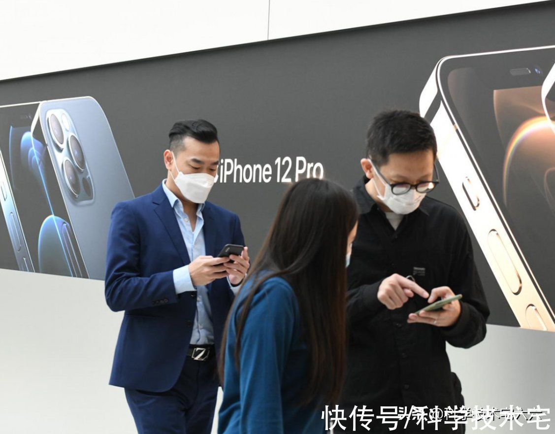 手机|调查显示,消费者认可的高端手机品牌,依旧只有两个