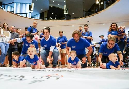 宝宝|宝宝智商高的5种表现,吃手是其中之一,超过3个宝宝以后不得了!