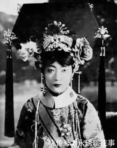 香消玉殒|末代皇后端庄秀丽,气质高贵,奈何被爆出宫中丑闻,香消玉殒