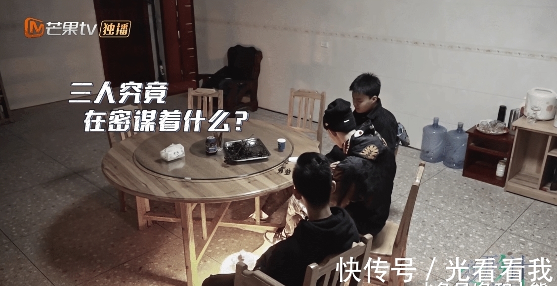 變形計|變形計: 城市少年嫌變形條件太好, 徒步1700公里回家, 結果很現實