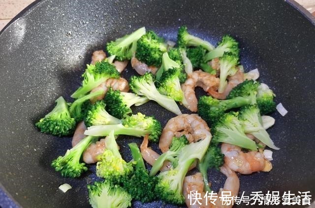 老少皆宜|父母身高不及格,儿子13岁身高172,分享长高的秘诀,很实用