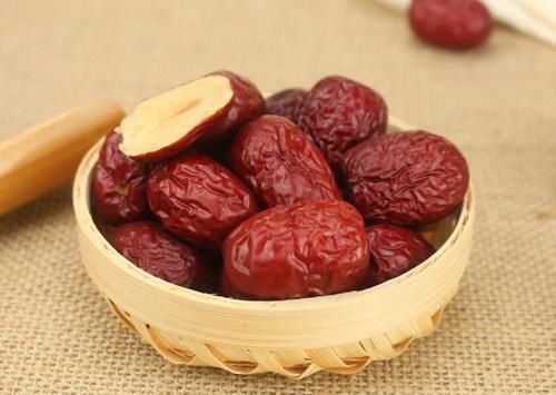 开心果|女人怀孕后,平时多吃4种食物,或能促进胎儿脑部发育,预防贫血