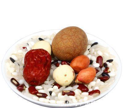 桂圆红枣粥|失眠治疗方法很多，安眠药最差