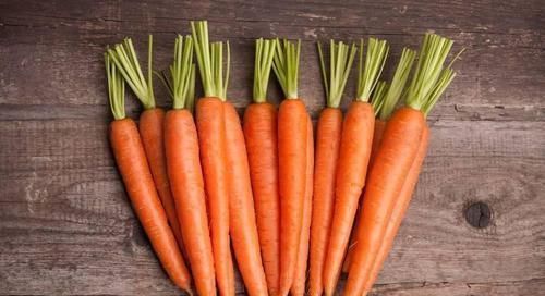 想长寿全靠吃,3种食物不可少,排毒养颜,增强体质!