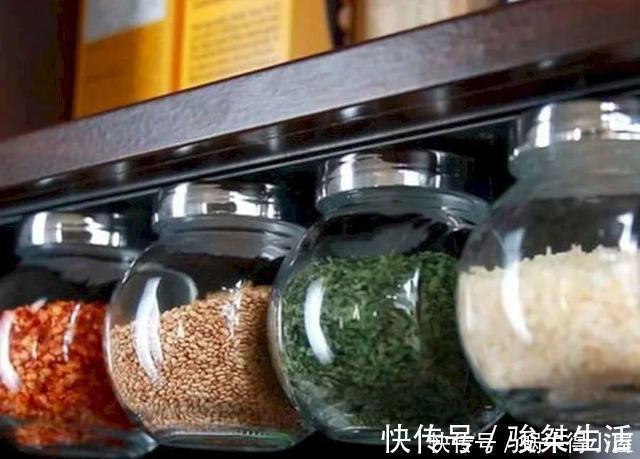 置物架|厨房好用到犯规的10个死角,不用收纳神器,就让厨房瞬间大5倍