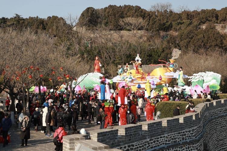 胶东！花灯点亮璀璨仙境 元旦蓬莱“阁外精彩”