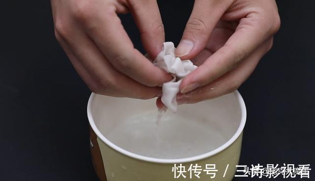 白醋|冰箱封条发霉了不用愁,一个小窍门教你轻松洗干净,方法简单省事