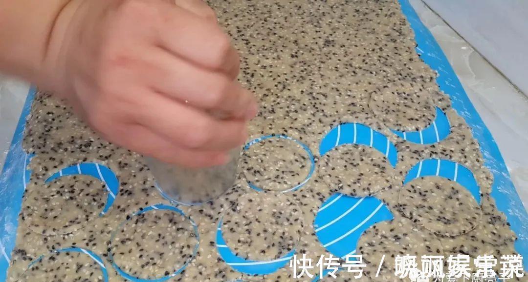 添加|最近全网都在做饼干,掌握技巧,好吃焦脆无添加,上桌孩子抢着吃