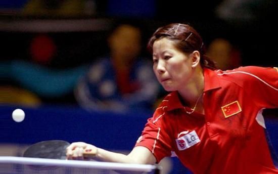 李菊|中國首位女乒大魔王，43歲仍氣質(zhì)出眾，如今身居要職生活幸福