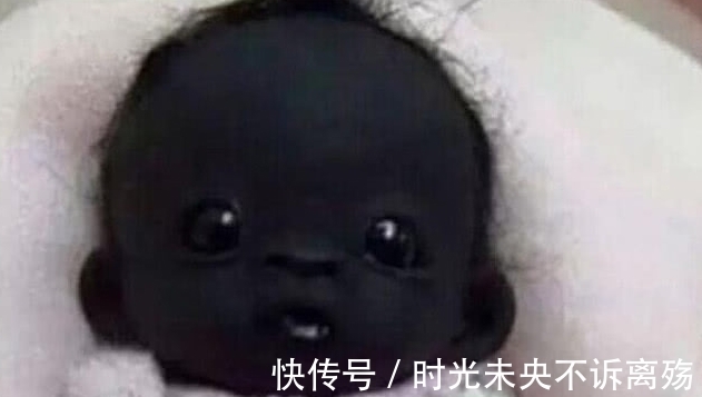小宝宝|世界上最黑的孩子,黑的可爱,晚上看不到人在哪,父母却以此为荣