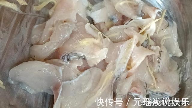 鲈鱼|鲈鱼这样做太好吃了，肉香嫩滑，吃了几十年都没吃够，太解馋了