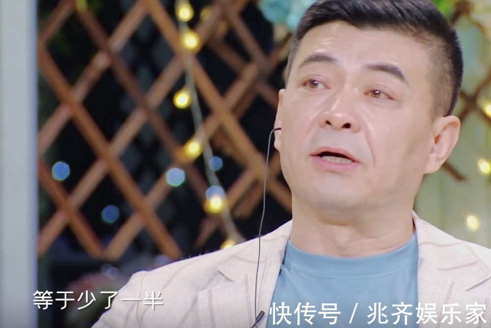 为何秦海璐受大家欢迎当她戳穿蒋勤勤安利的美食时,我有了答案