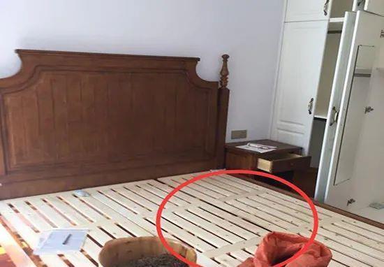 客厅|108平新房装修结束，家具陆续上齐，客厅背景墙看着不丑但是土！