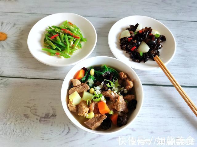 这个懒妈妈火了，连晒五天晚餐到朋友圈，网友别人家的贤妻良母